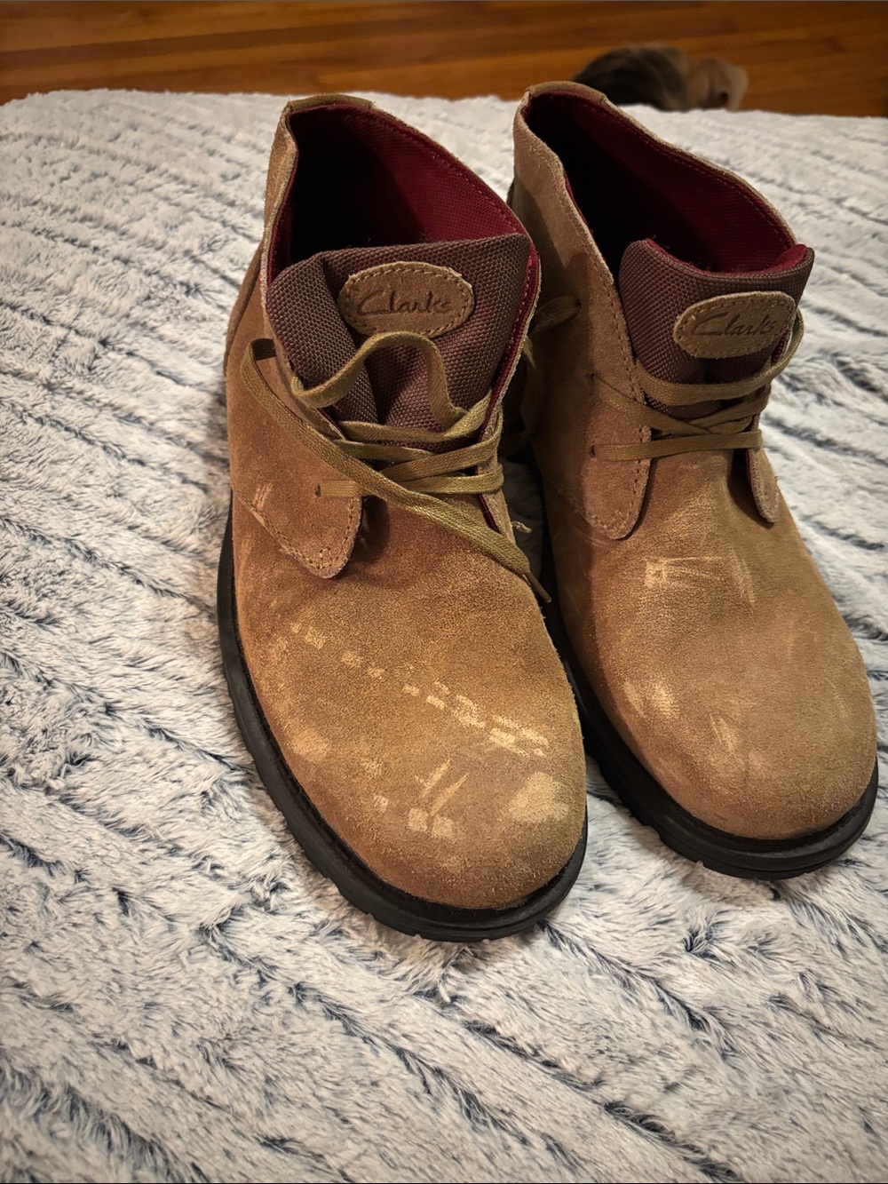 Clarks Men's Brown Suede Chukka Boots with Dark Red Lining